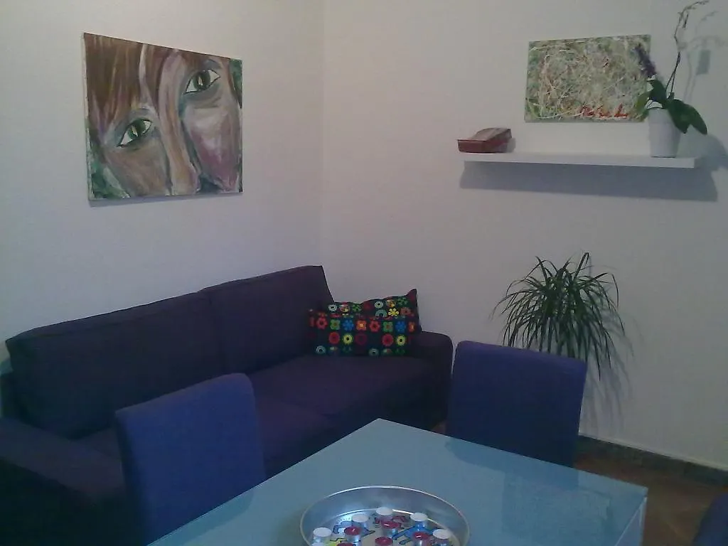 Affittacamere Valchiavenna - Foresteria Lombarda Con Parcheggio Privato Sul Posto! Apprezzata Gestione Familiare Dal 2012, Qualita-Prezzo Top! 