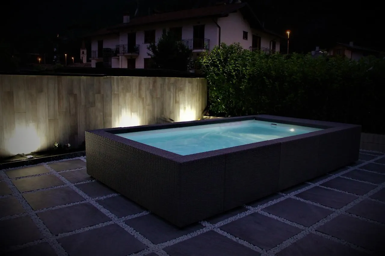 VALCHIAVENNA - B&B - Affittacamere - Guest House - Appartamenti - Case Vacanze - Home Holiday Italia